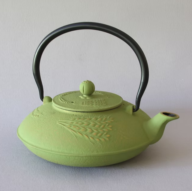 Harvester's Home Cast Iron Teapot - 32oz.