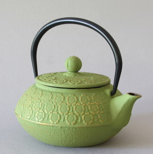 Olive Blooms Cast Iron Teapot 20oz
