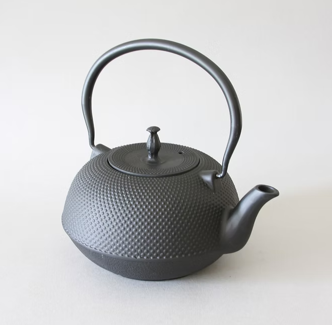Dapper Cast Iron Teapot - 32oz