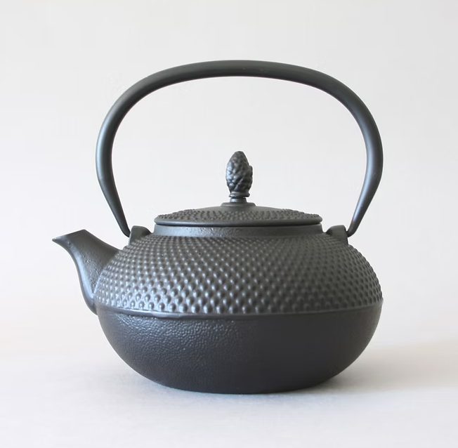 Pine Cone Cast Iron Teapot - 27oz.