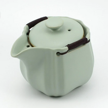 Load image into Gallery viewer, Gaiwan with cloth grip - Ruyao - Green